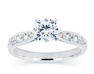 ミル打ちクラシックデザインのダイヤモンド婚約指輪 - ぽってり太め 